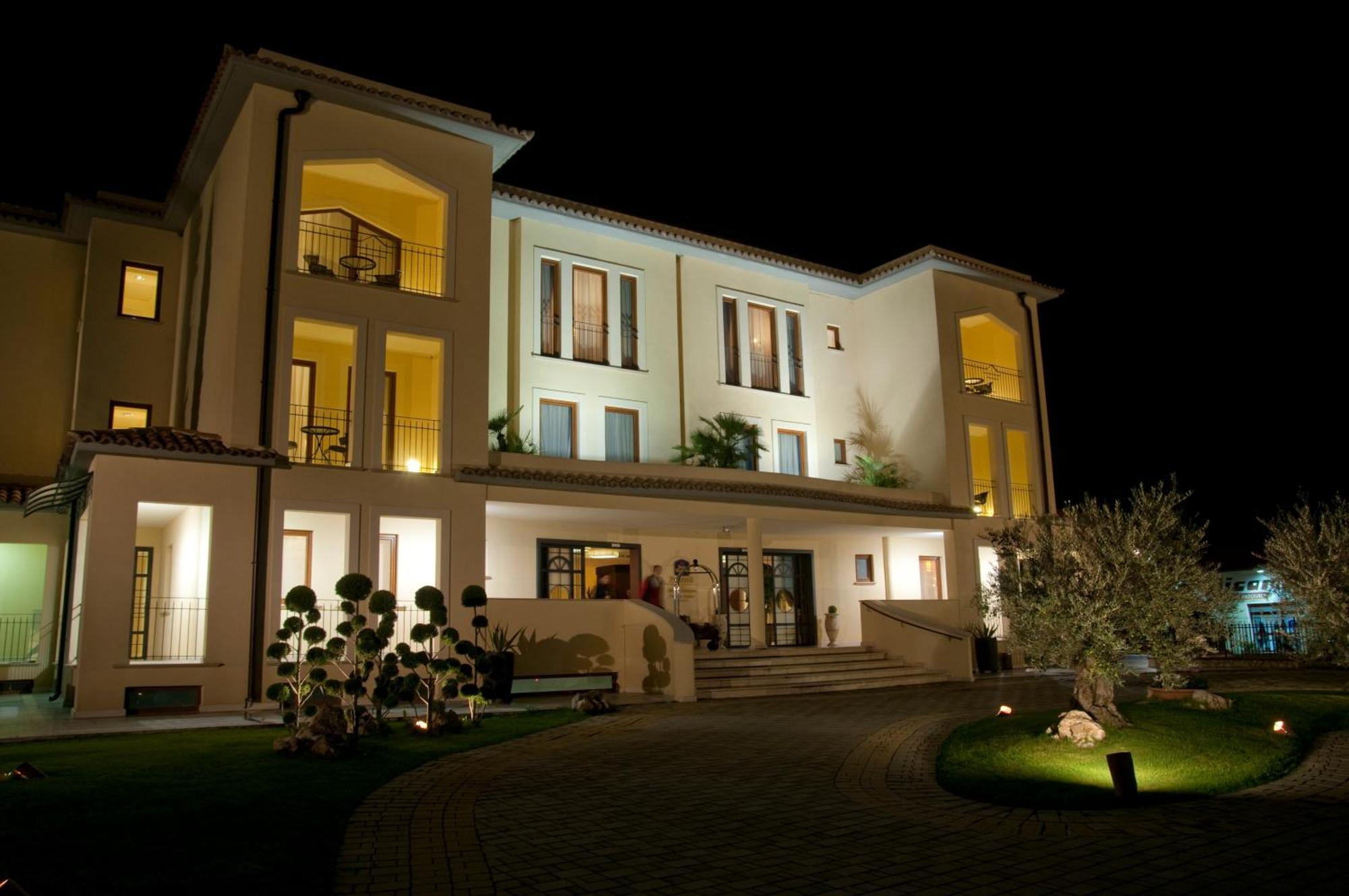 Best Western Premier Villa Fabiano Palace Hotel Rende Zewnętrze zdjęcie